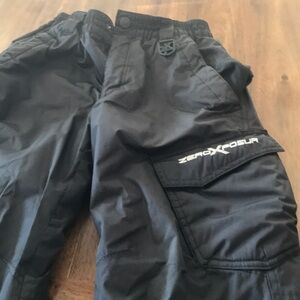 Unisex black waist ski pants size M 10-12 ( kids ) length 28-1/2 inch